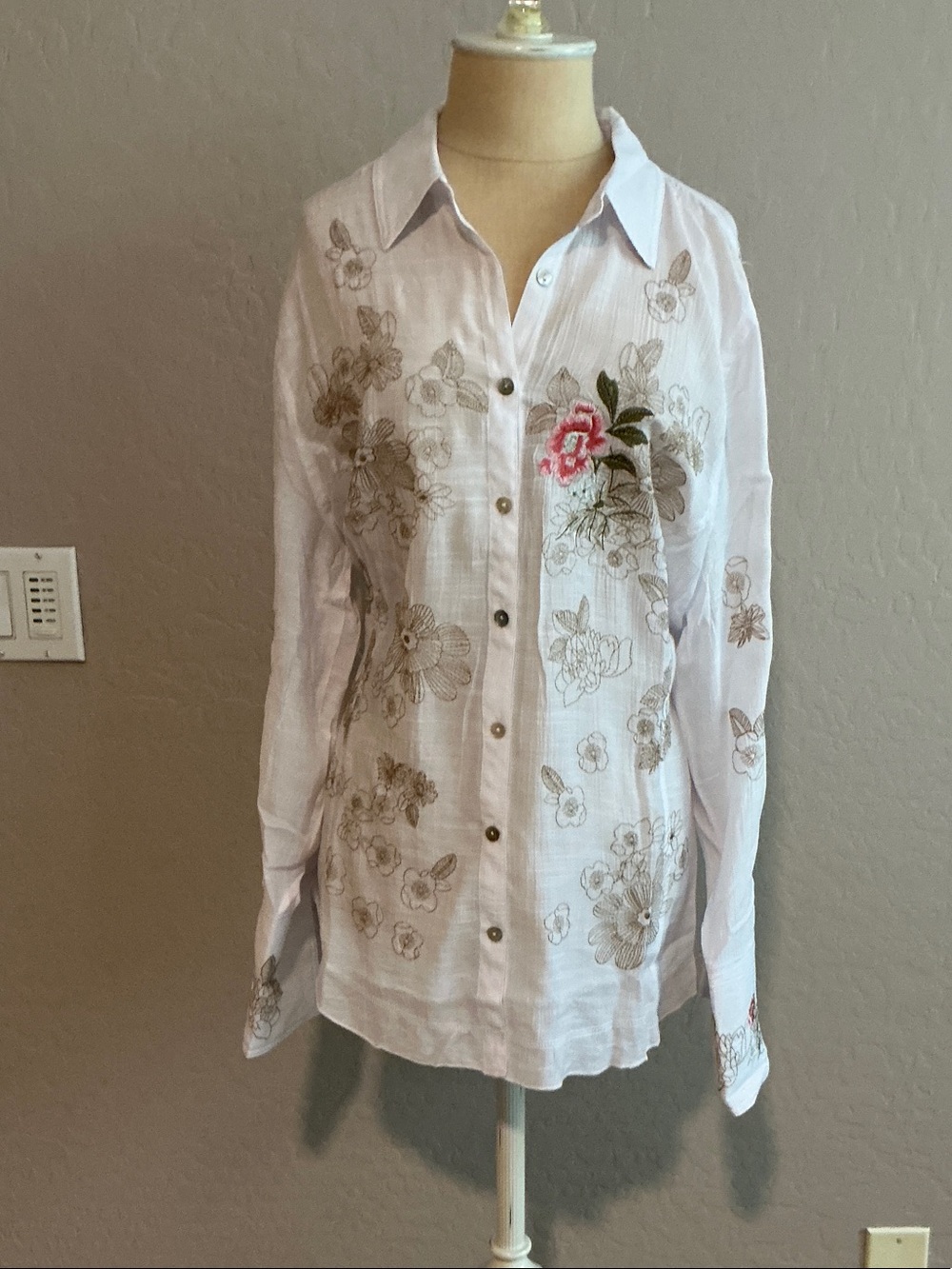Paparazzi Embroidered Floral Button-Up Blouse
